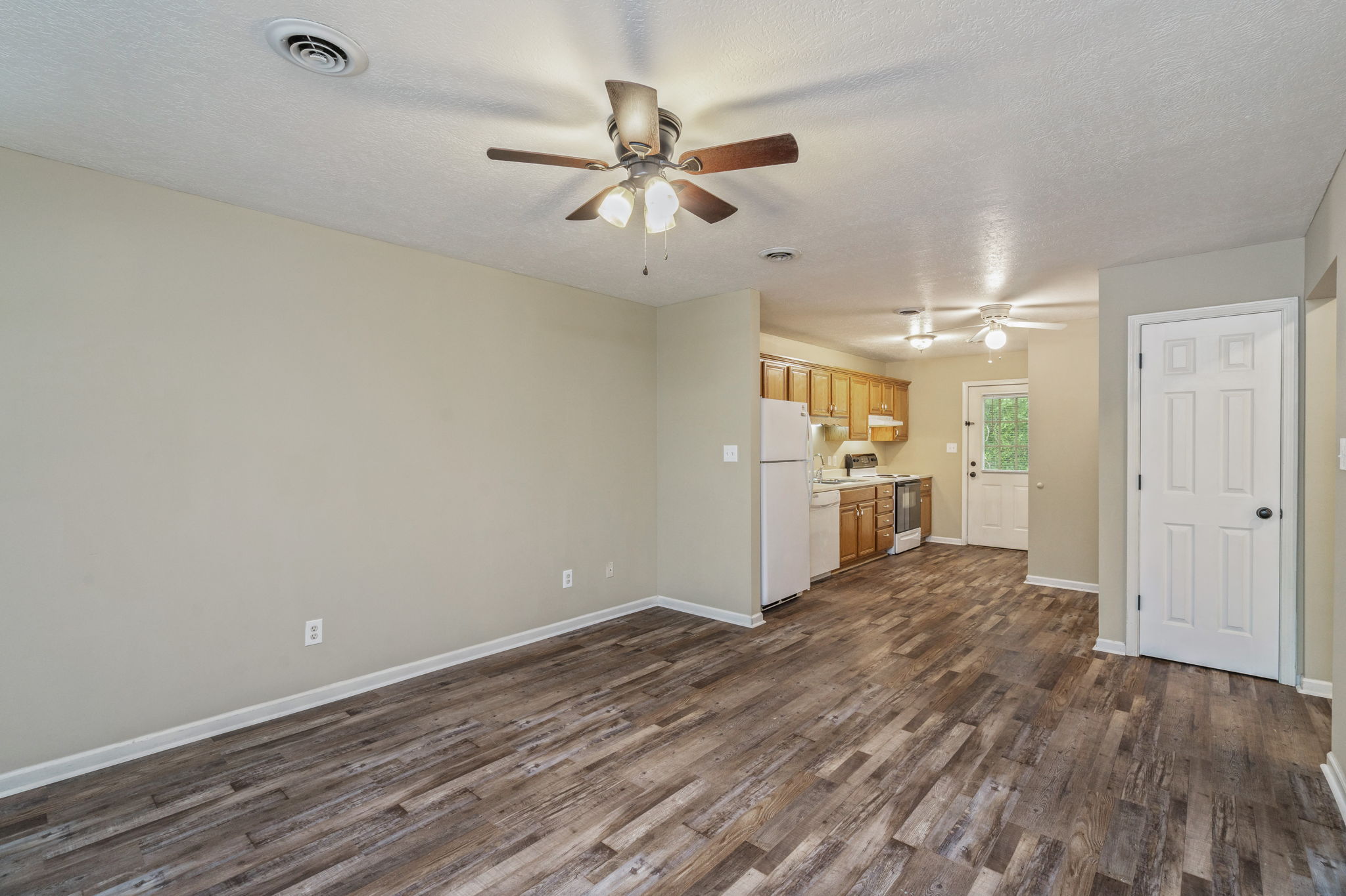 2318 Boyds Creek Highway