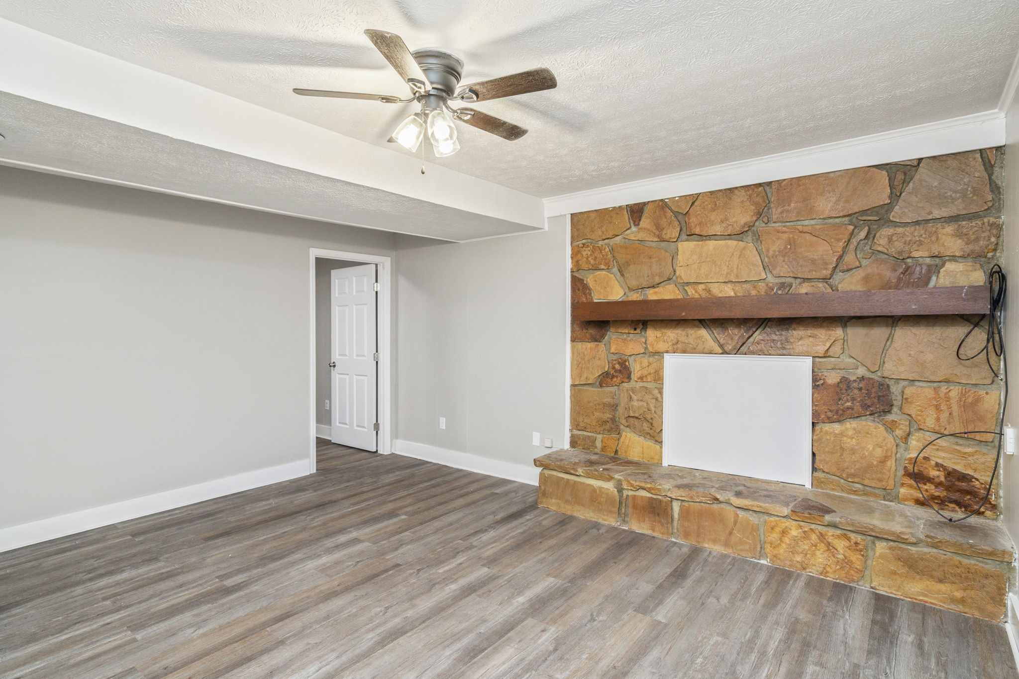 2823 Colt Drive - Apt 4