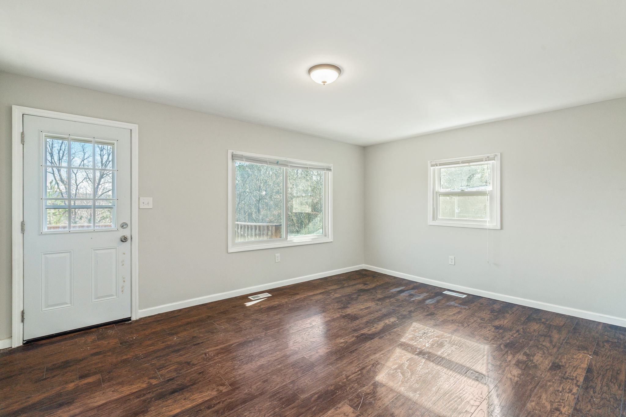 127 Hamilton Circle