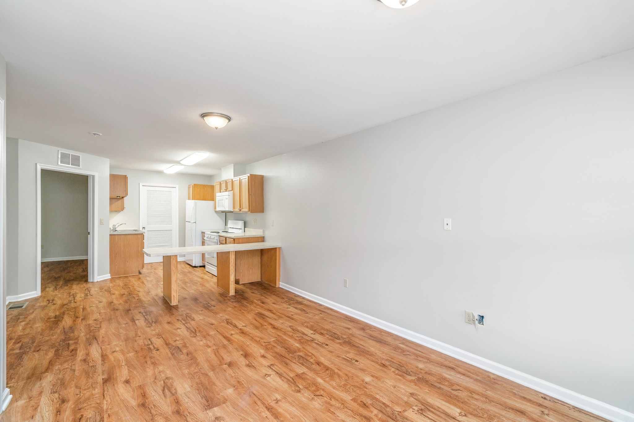 131 Nevada Avenue - 323