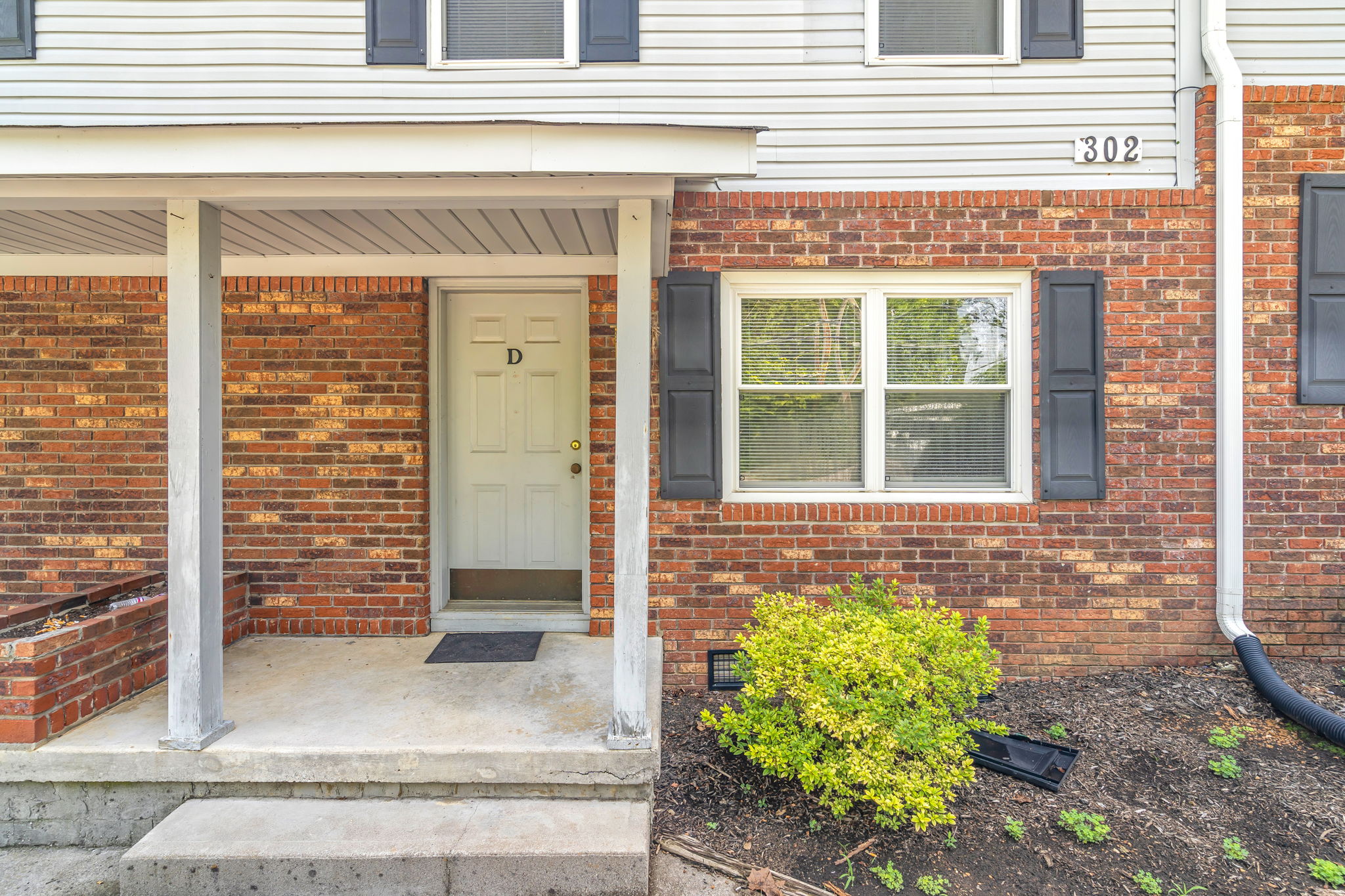 302 Wakefield Rd - D